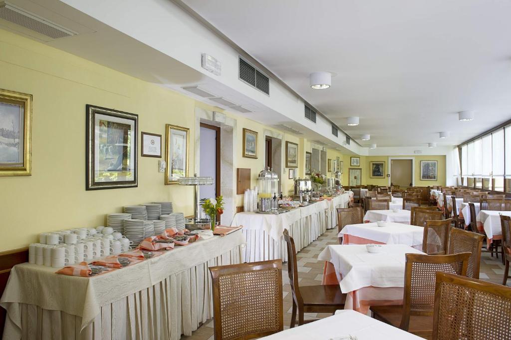 Restaurace v ubytování Hotel Nazionale