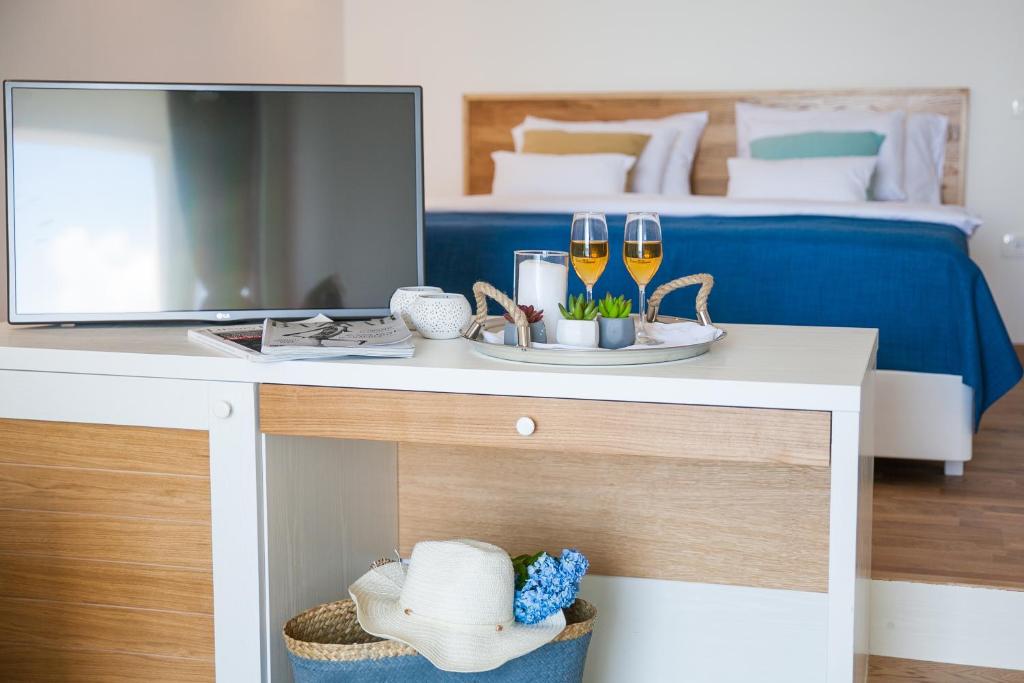 Boutique Hotel and Spa Blanc & Bleu - Blanche - Superior Double Room With Balcony And Sea View