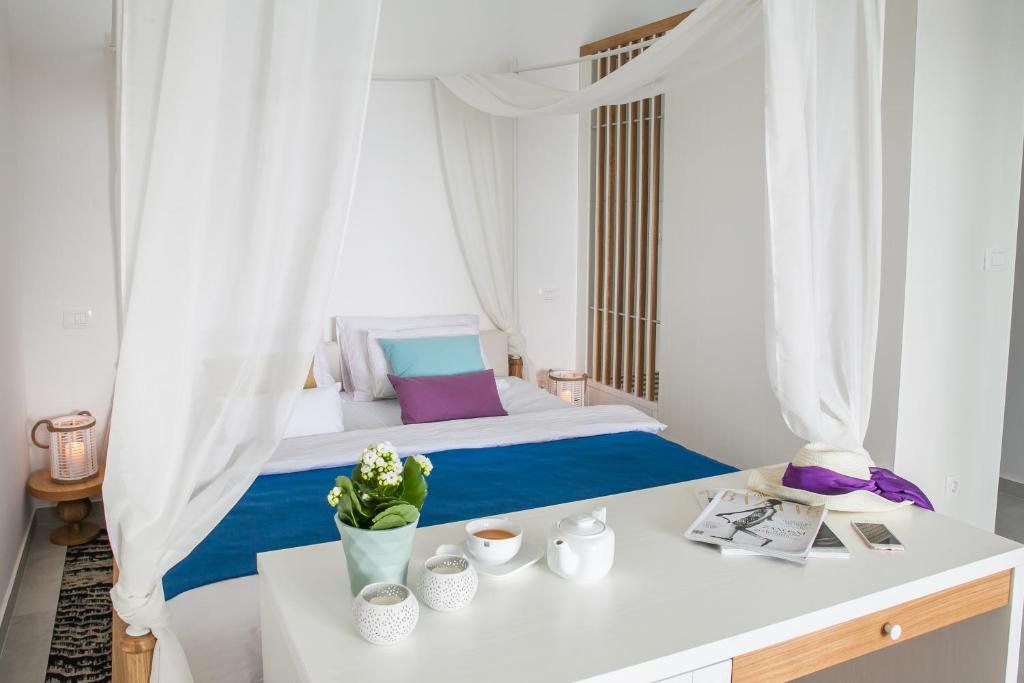 Boutique Hotel and Spa Blanc & Bleu - Blanche - Junior Suite With Terrace And Sea View