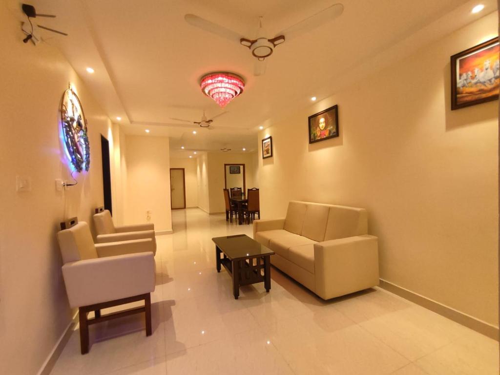 Imagen de la galería de Jazzy Beach Guest Rooms, en Visakhapatnam