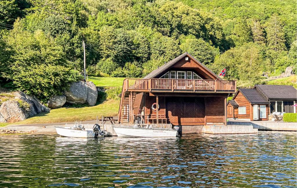 Φυσικό τοπίο κοντά σε αυτή η παραθεριστική κατοικία