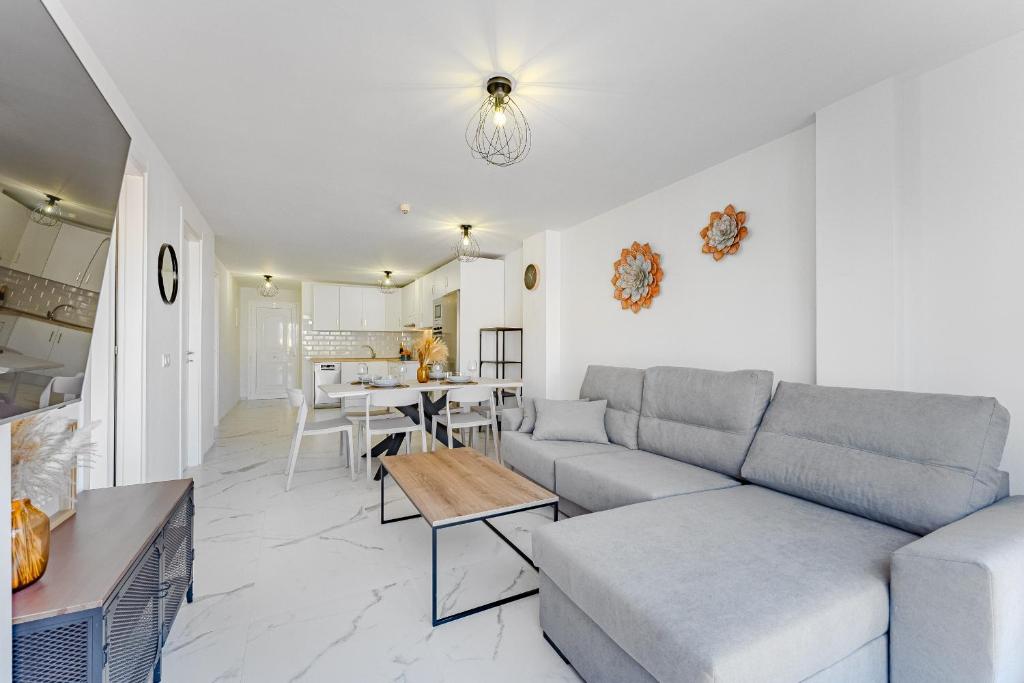 2 BDR Charming Stay in Los Cristianos