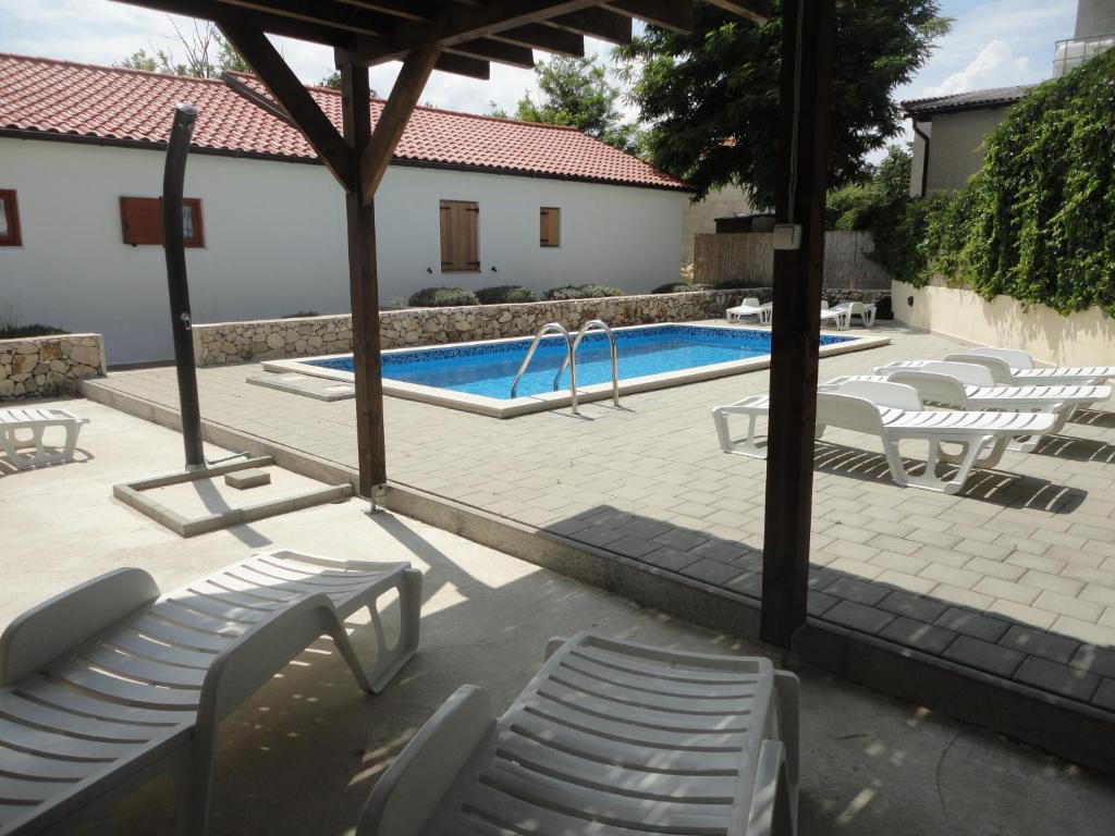 Swimmingpoolen hos eller tæt på Apartments L&R