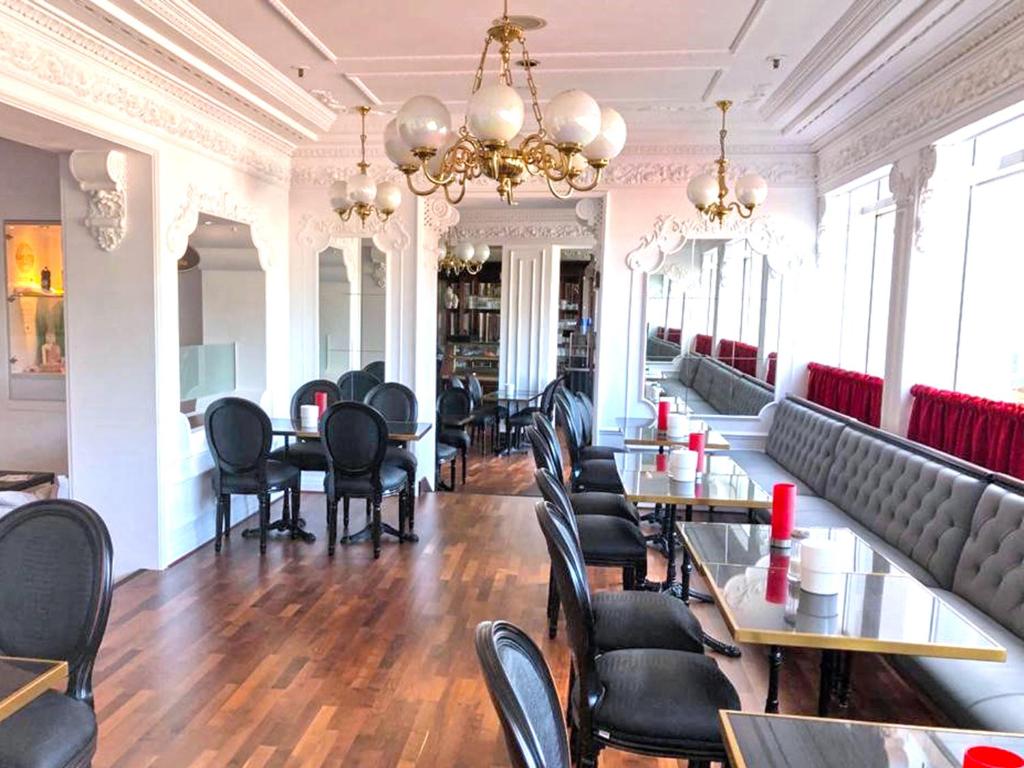 DORMERO Hotel Stuttgart - Resim 35