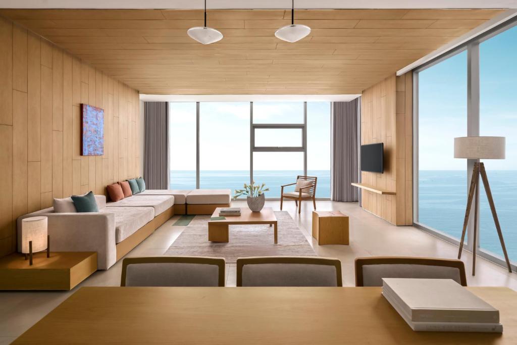 Suite Có Giường Cỡ King Nhìn Ra Biển