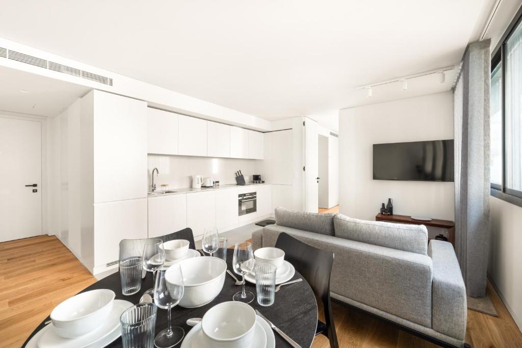 Mirabilis Apartments - LX Living - 10