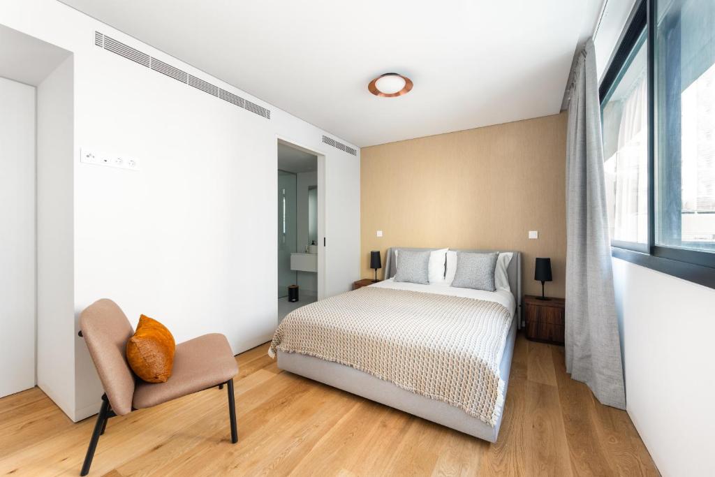 Mirabilis Apartments - LX Living - 11