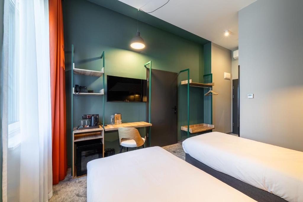 DeSilva Inn Opole - 2