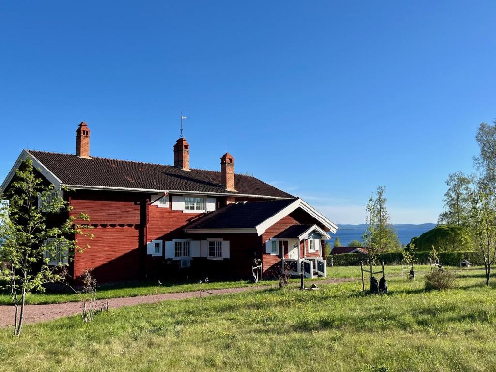 Spacious country house with private sauna