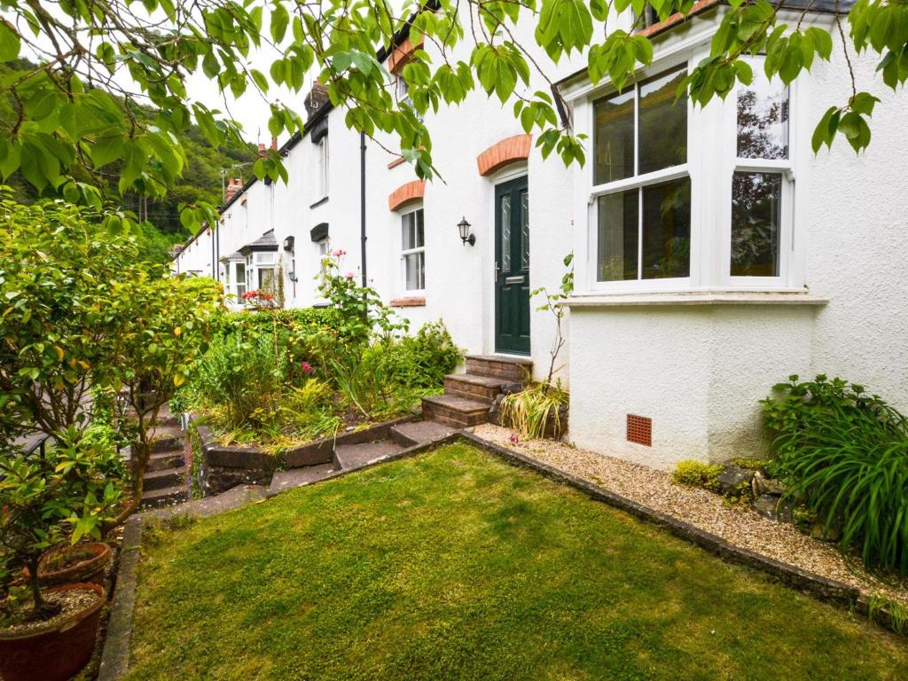 Κήπος έξω από το 3 bed property in Porlock Exmoor 44078