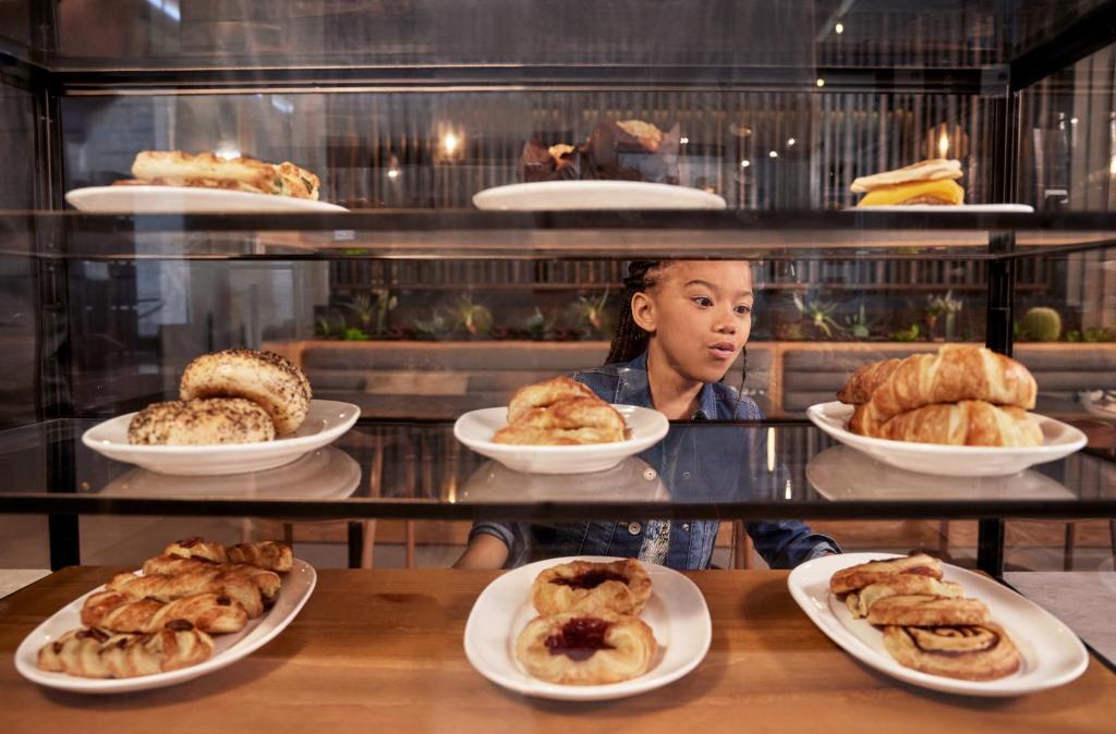 Delta Hotels by Marriott Edinburgh - Resim 9