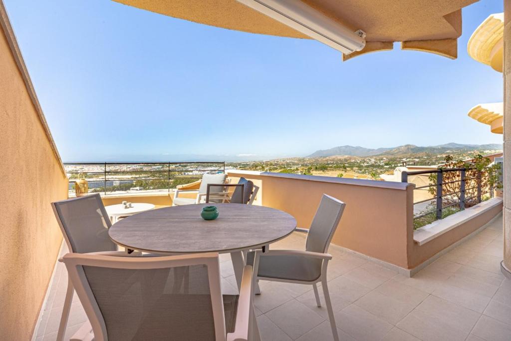 Stylish 2Bed Magna Marbella Apartment