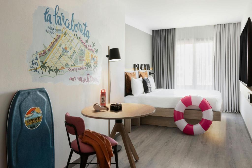 Moxy Barcelona - Resim 19