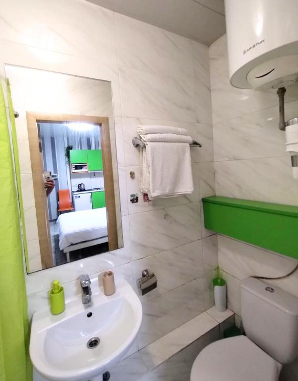Bezpechni apartamenty na tsokolnomu poversi bilia metro photo 7