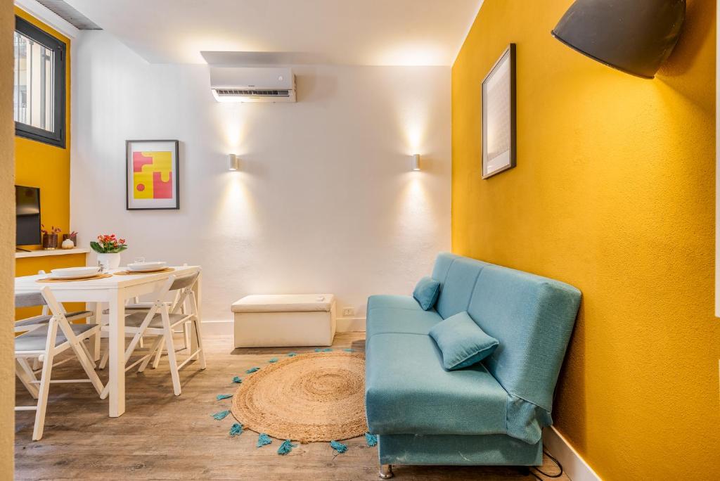 Garibaldis Gem - La Vista Apartments