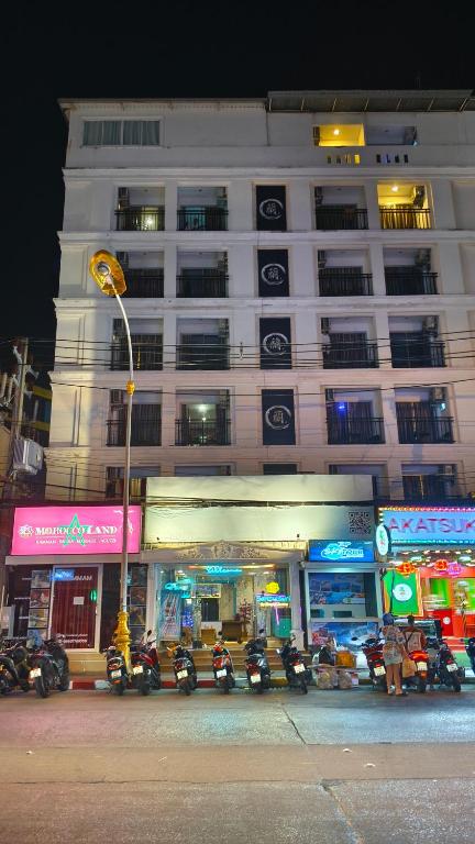 Sereneburi Patong Hotel - Resim 19