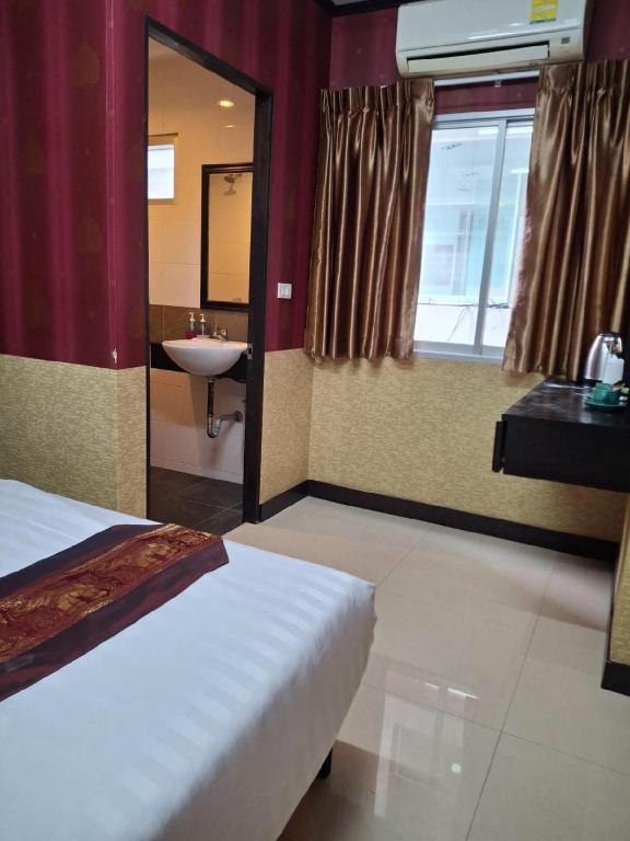 Sereneburi Patong Hotel - Resim 24