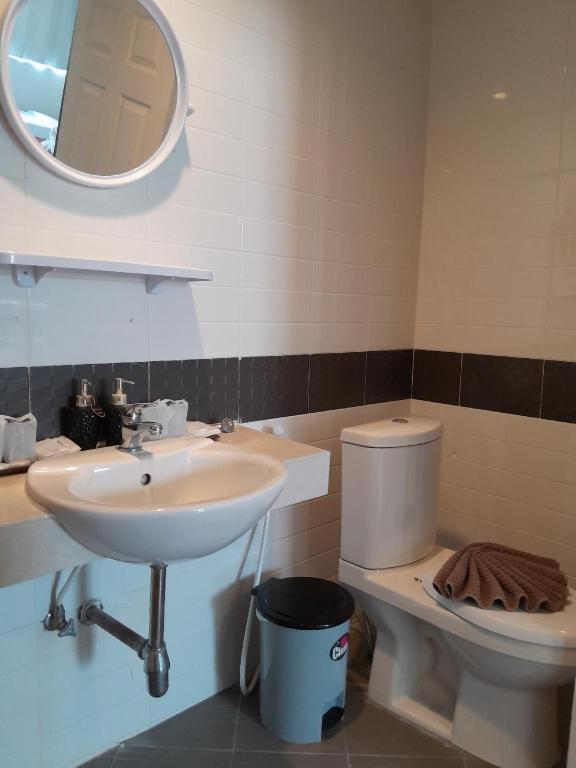 Sereneburi Patong Hotel - Resim 29