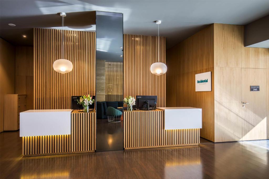 Occidental Granada - Resim 5