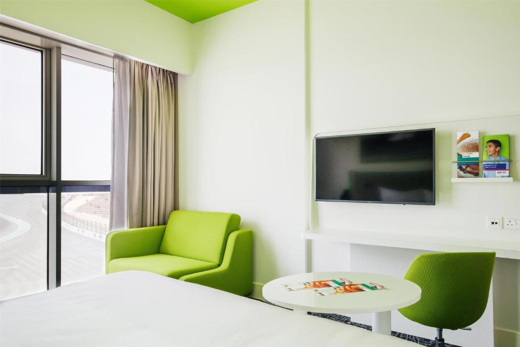 Park Inn by Radisson Dubai Motor City - Resim 23