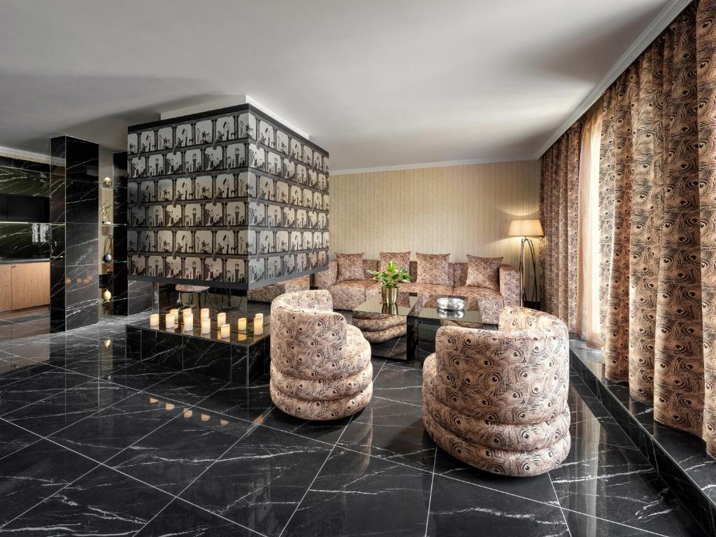 Mamaison Hotel Chain Bridge Budapest - Resim 18