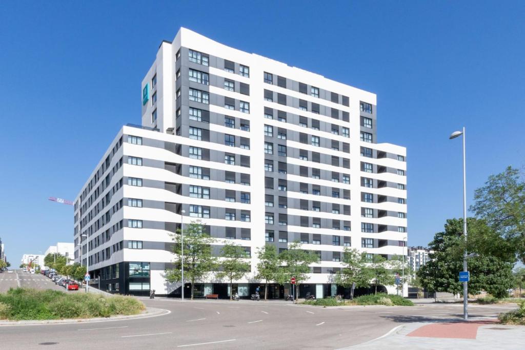 Be Casa - Valdebebas - Resim 4