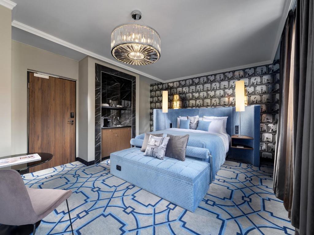 Mamaison Hotel Chain Bridge Budapest - Resim 32