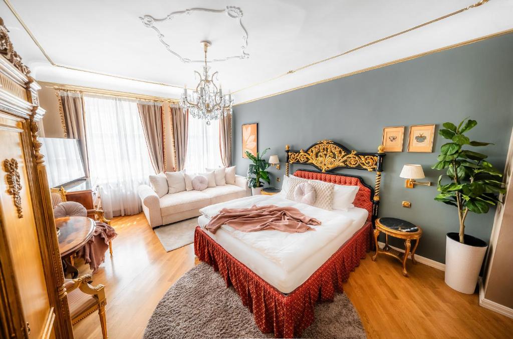 Nosticova Heritage - 6