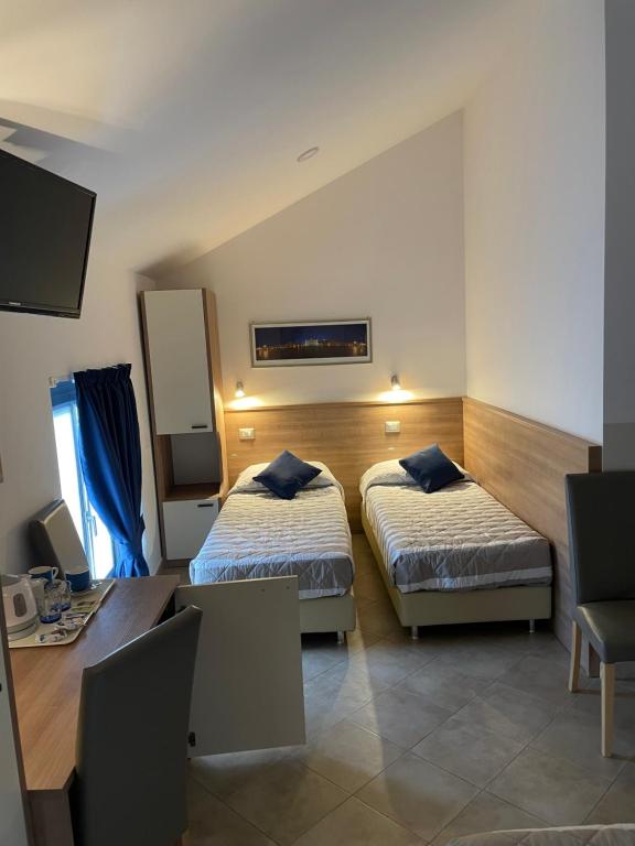 Hotel Montecarlo - Quadruple Room