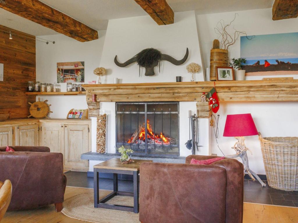 Khu vực ghế ngồi tại Chalet Victoria-2 by Interhome