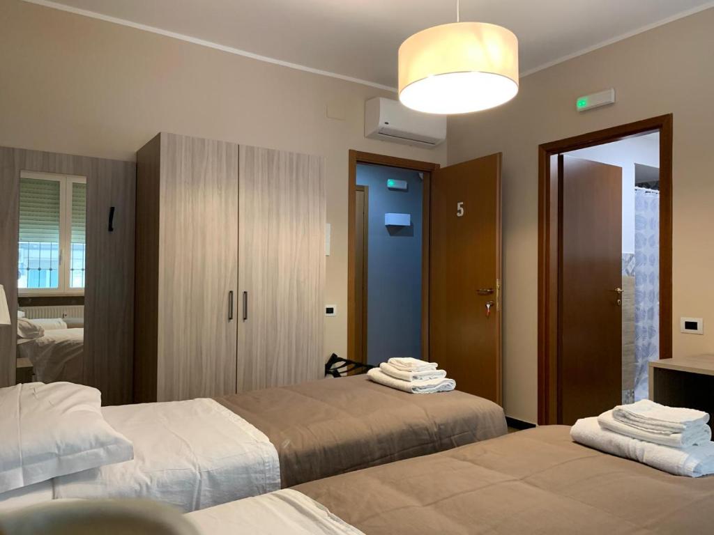 St Martin House - Resim 2