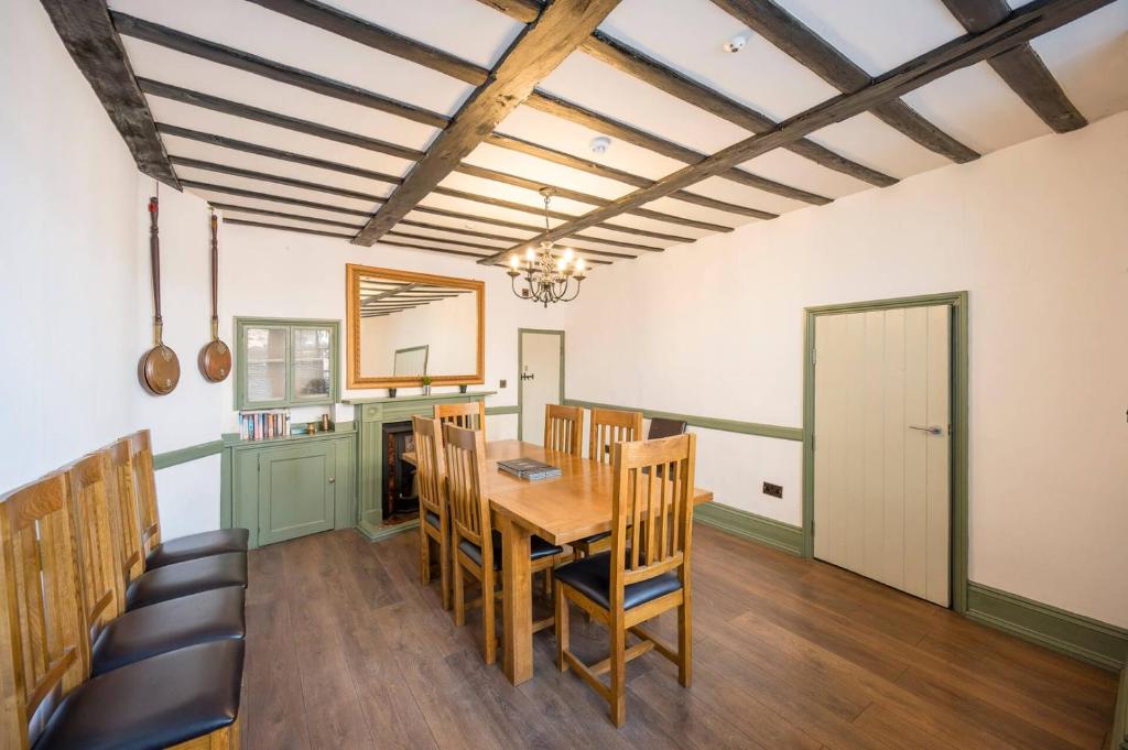 Silk Room, The Merchant House, Ipswich 4