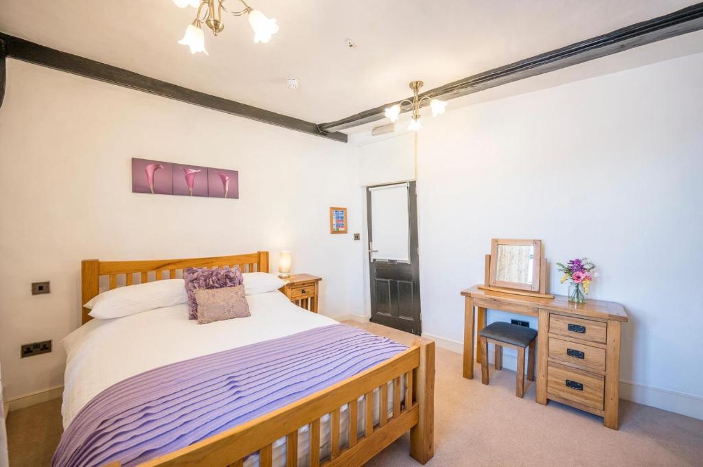 Silk Room, The Merchant House, Ipswich 7