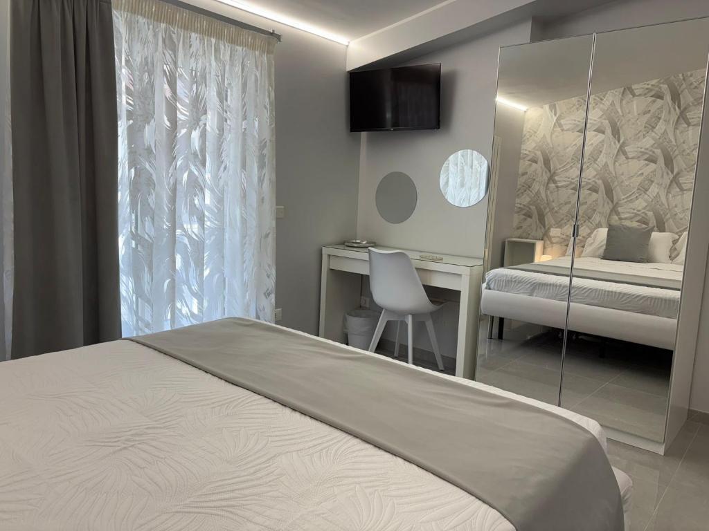 Ranieri Guest House - Double Room With Terrace