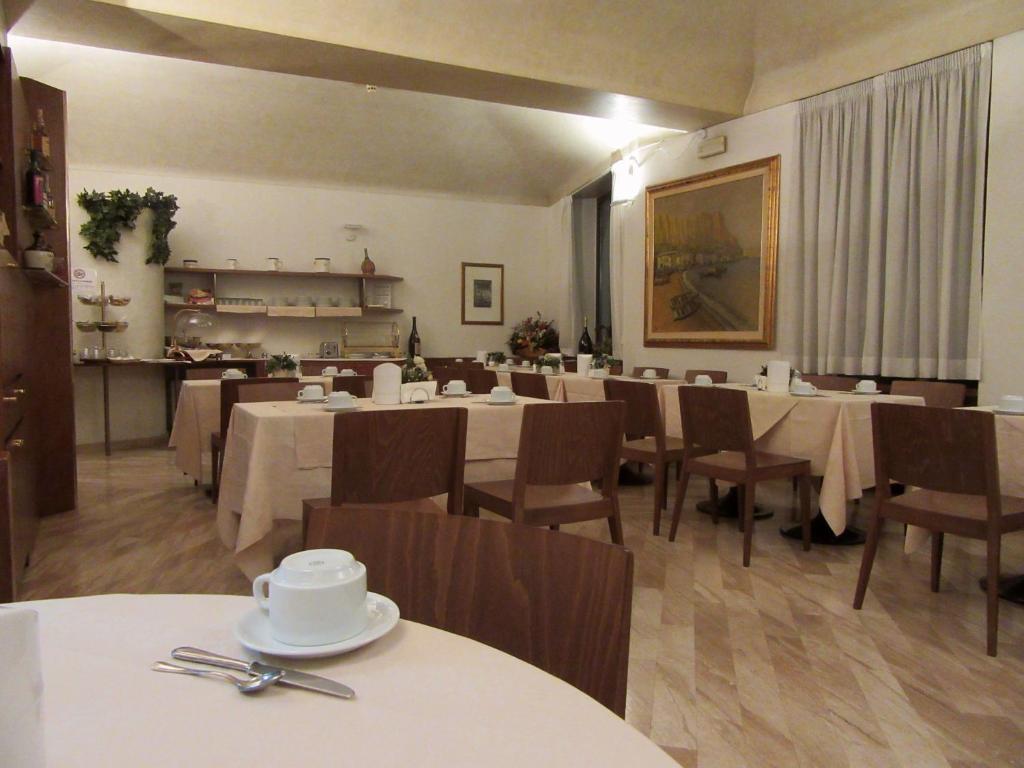 Restaurace v ubytování Hotel Giardino