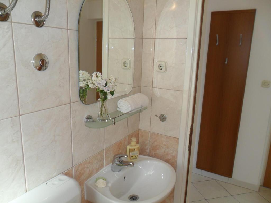 Apartments & Room Marina View - 12