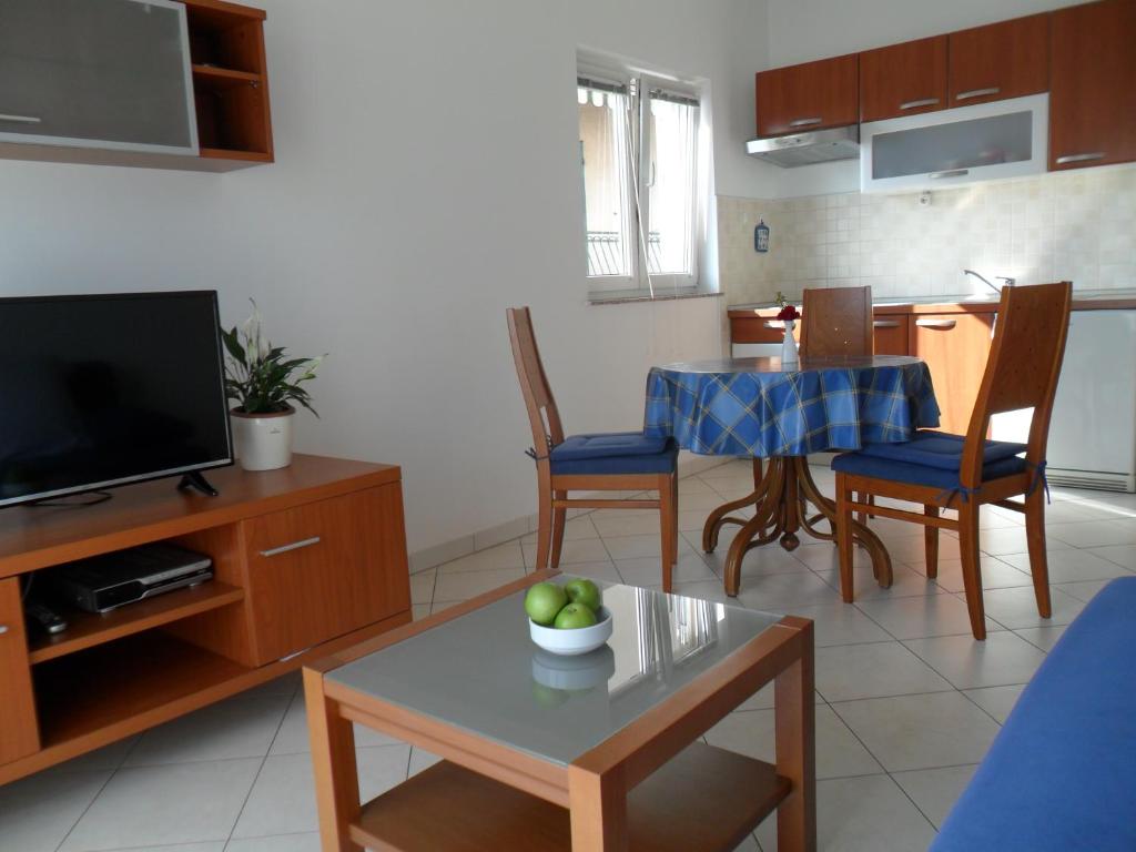 Apartments & Room Marina View - 8