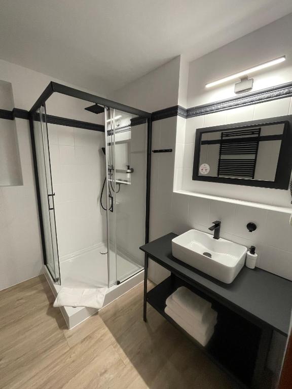 Boutique Hotel's Kwiska - Legnicka - Resim 13