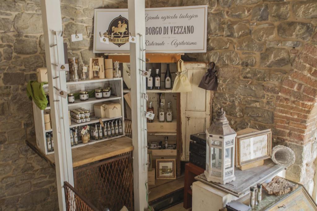 Lounge nebo bar v ubytování Borgo di Vezzano