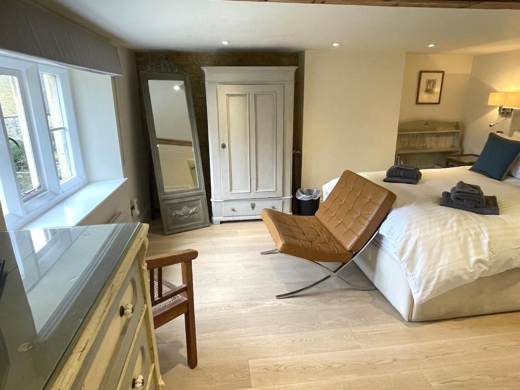 Craigmoor Cottage, enchanting, tranquil &amp; central photo photo 3