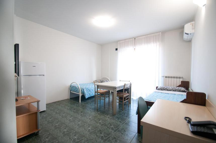 Hotel Residenza Delle Alpi - Resim 6