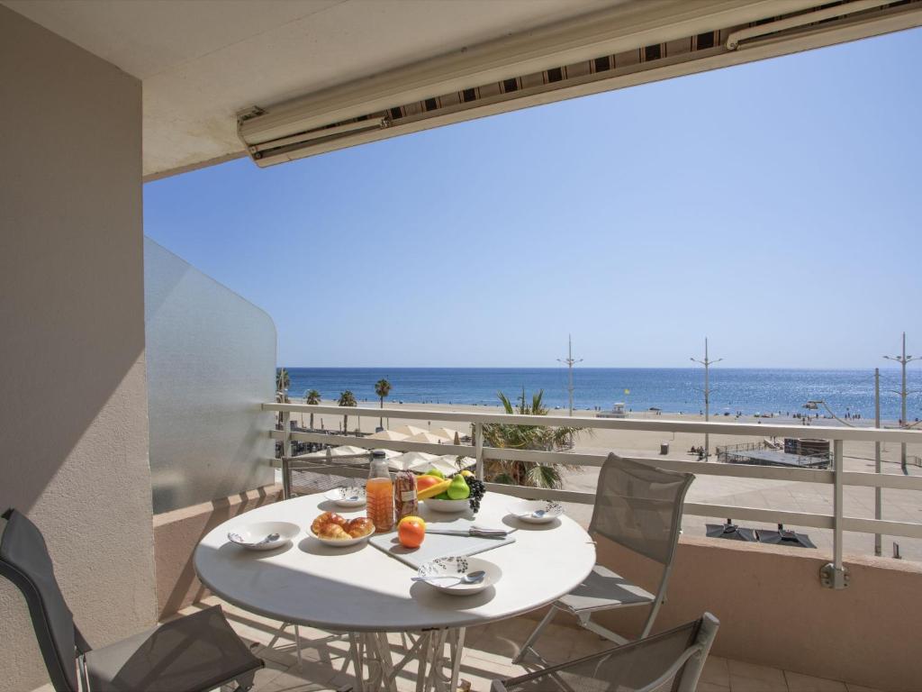 Apartment Le Marigny-3 by Interhome