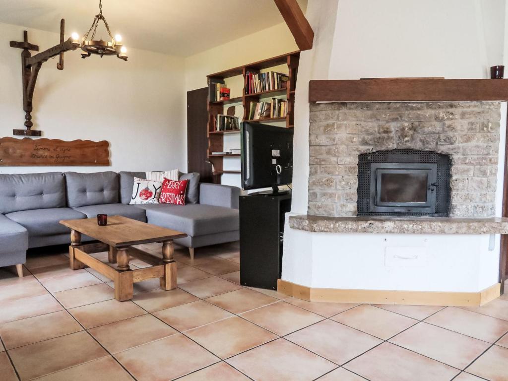 Χώρος καθιστικού στο Chalet Chalet L'Etape by Interhome