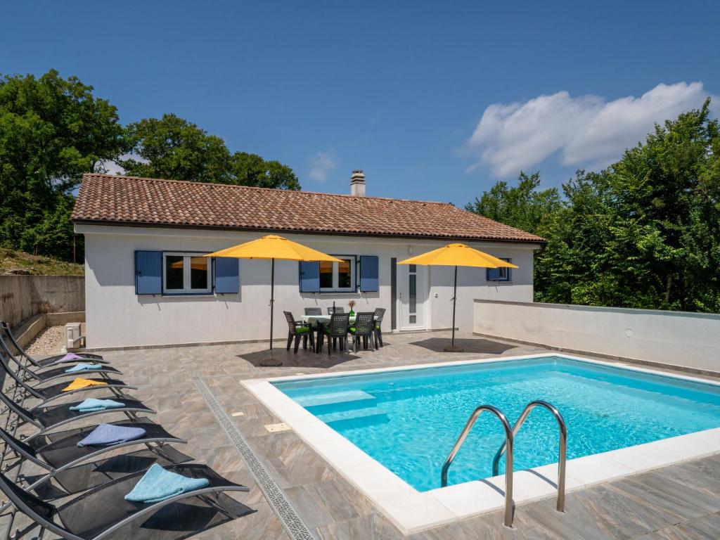 Holiday Home Fanuko by Interhome