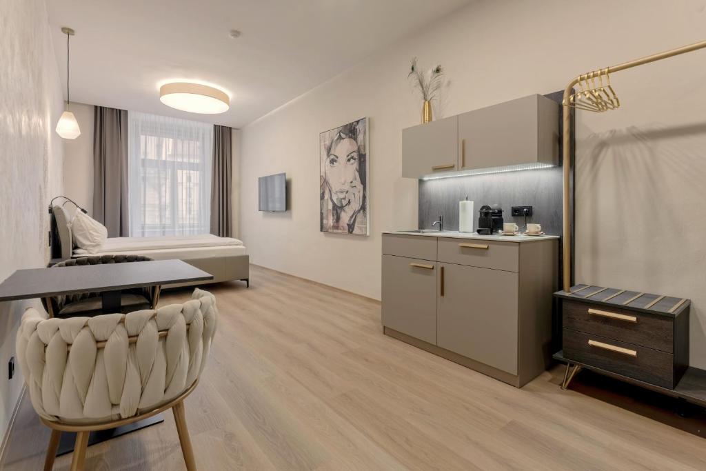 Aparthotel Lavilo Main Square - Resim 19