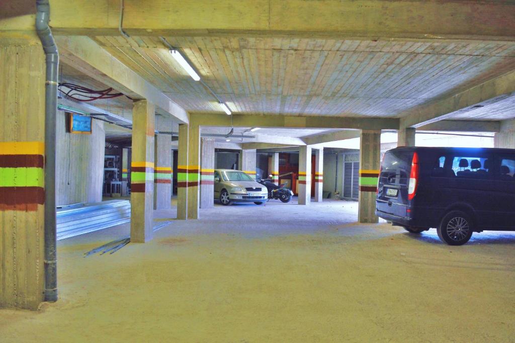 Lovely Hot-L - Resim 23