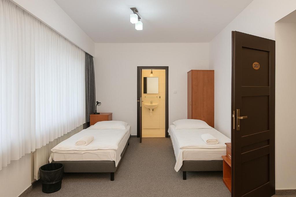 Hotel Junior 2 - Resim 24