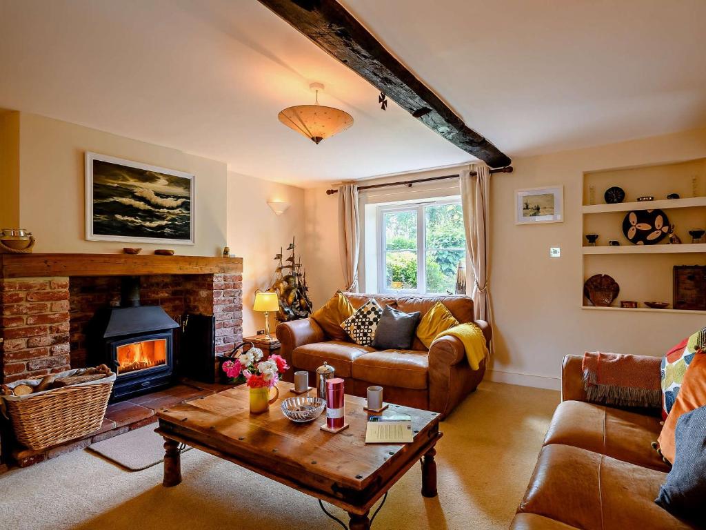 Posezení v ubytování 2 bed in Sea Palling 88616