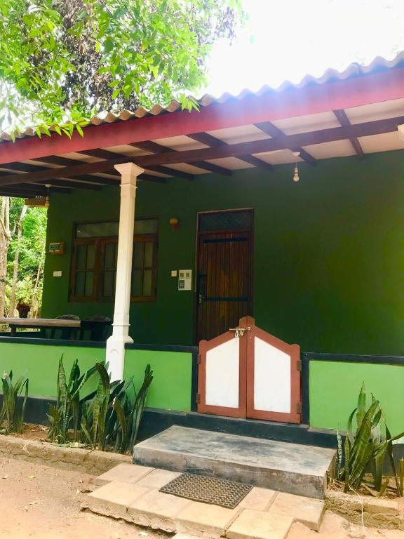 Green Bamboo House - 8