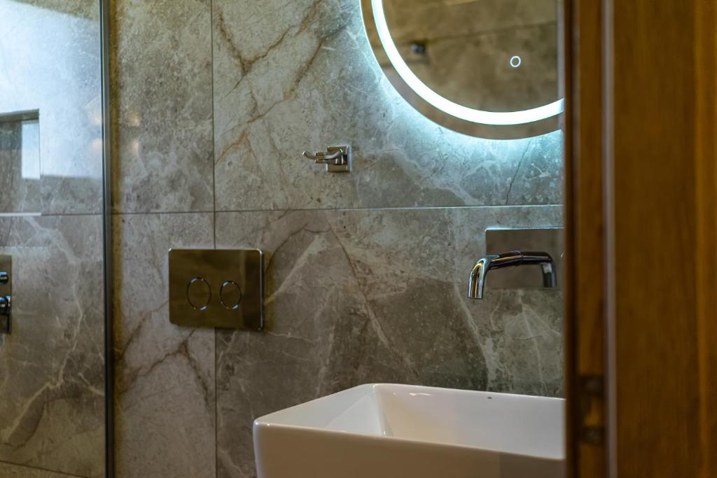 Bliss Luxury Apartments - Resim 36